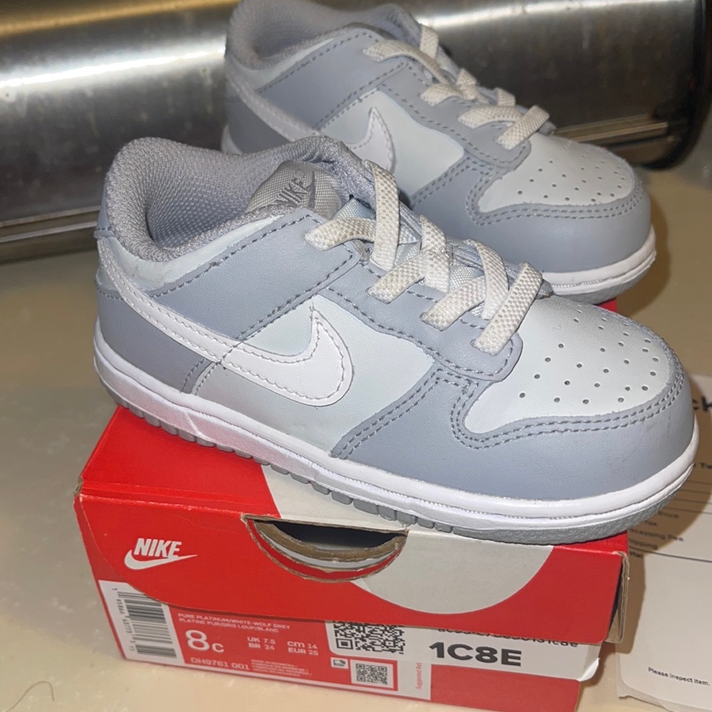 Toddler unisex Nike dunk low two tones grey almost new